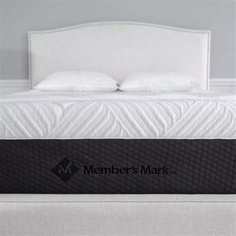 The foam layers alleviated pressure buildup and isolated motion well during our tests, while the coils helped the <b>mattress</b> maintain a comfortable temperature and allowed testers to move across the surface with ease. . Members mark mattress reviews